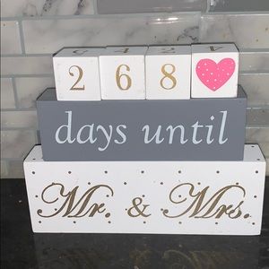 Mr and Mrs countdown block set